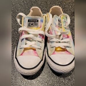 KIDS PASTEL TIE-DYE CONVERSE CHUCK TAYLOR ALL STARS!
